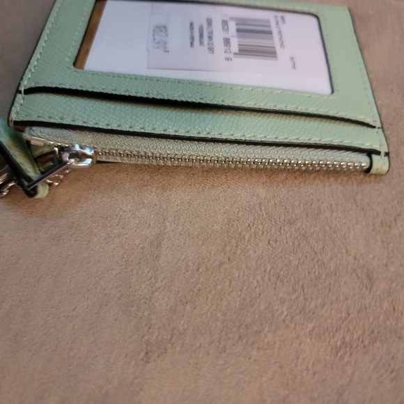 NWT...Coach ID card case - Picture 4 of 5